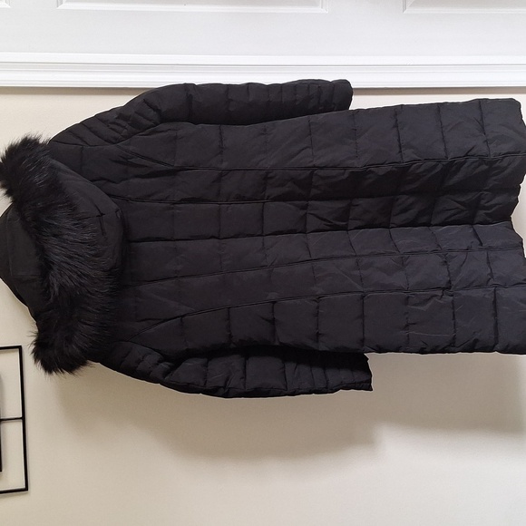 Calvin Klein Black Puffer Coat with Faux Fur Hood Size Medium - Picture 12 of 13